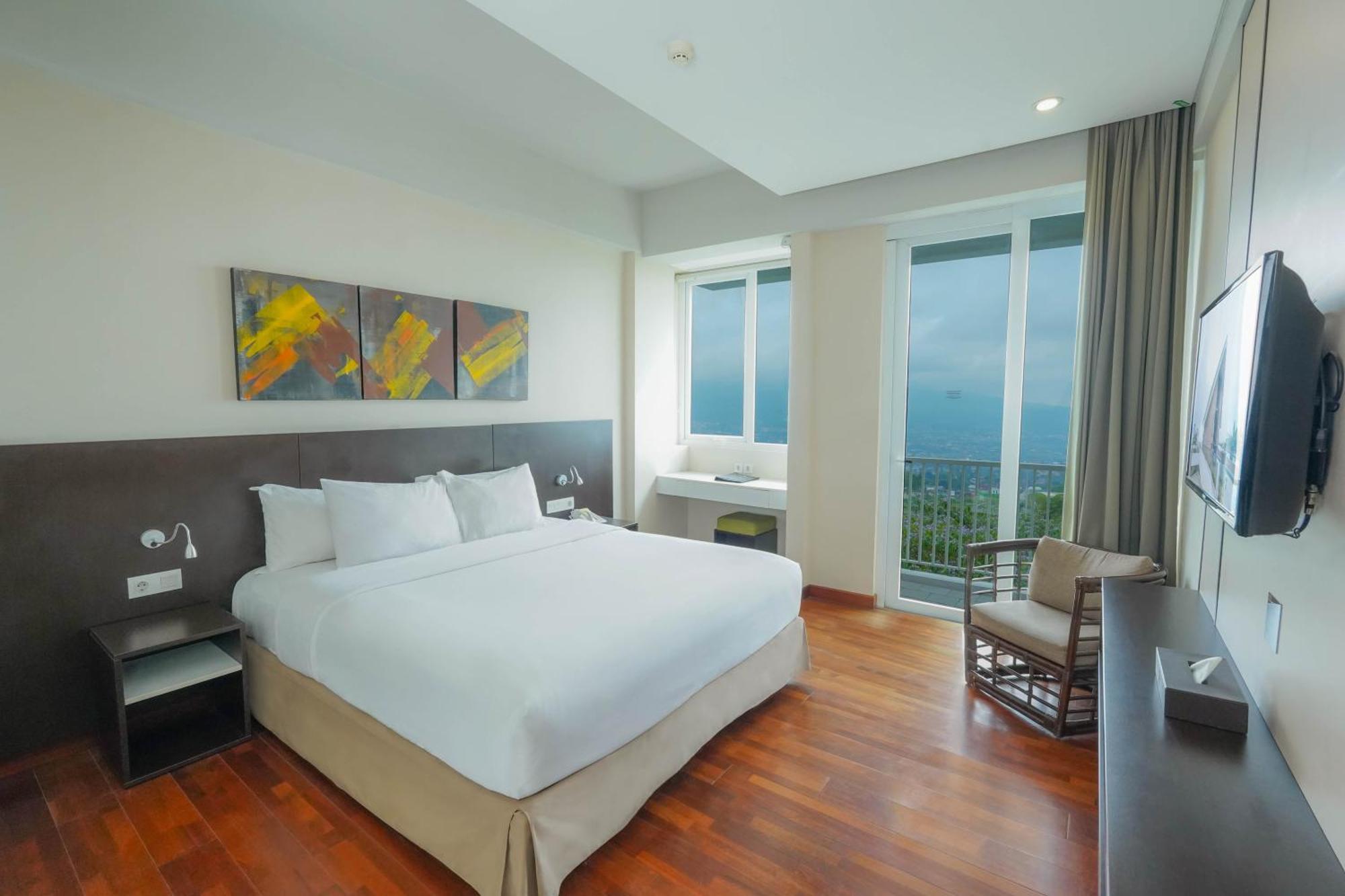 Amartahills Hotel And Resort Batu  Værelse billede