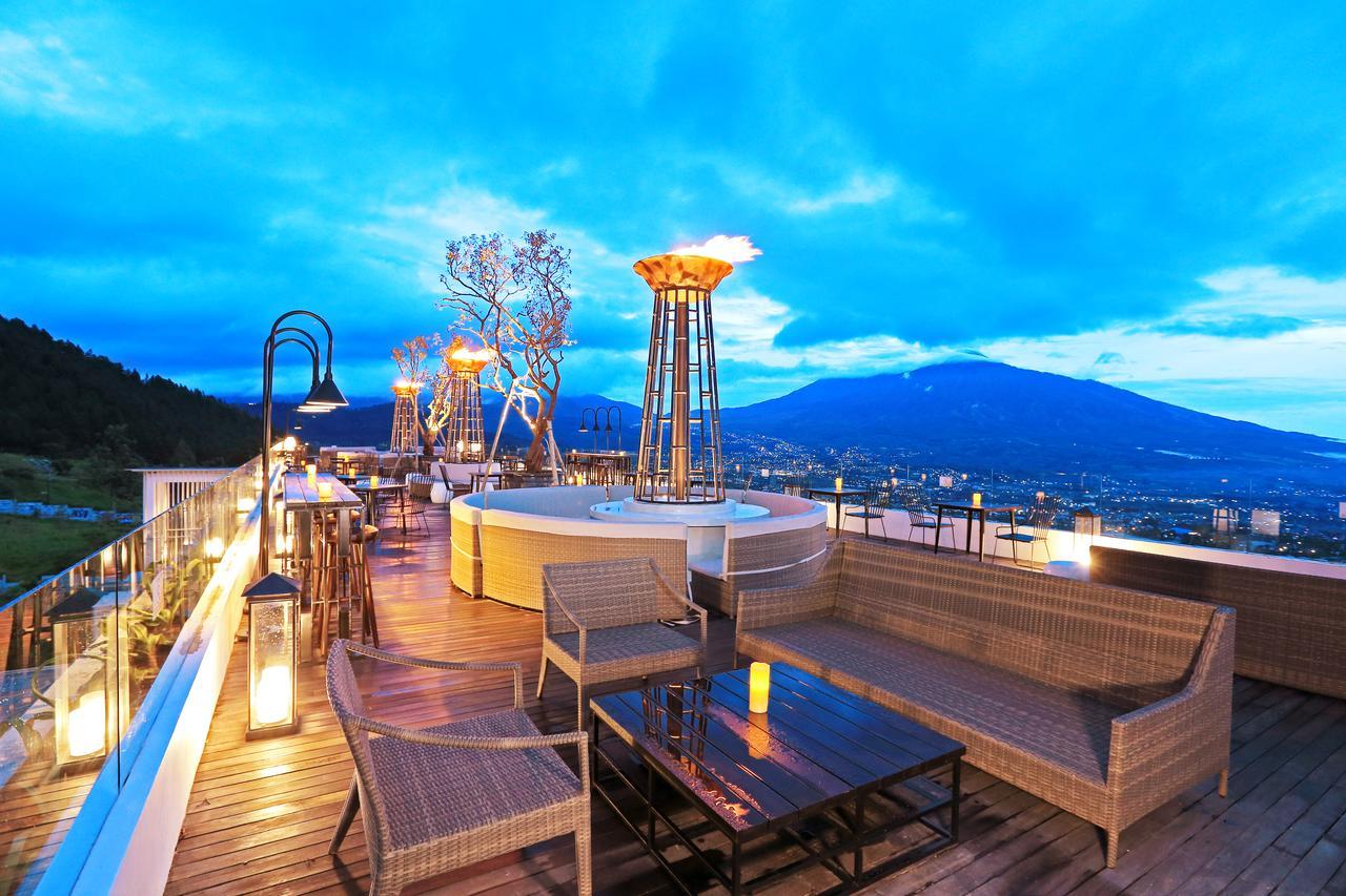 Amartahills Hotel And Resort Batu  Eksteriør billede